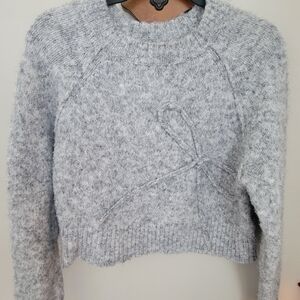 American Eagle Outfitters Light Gray Crewneck Knit Sweater